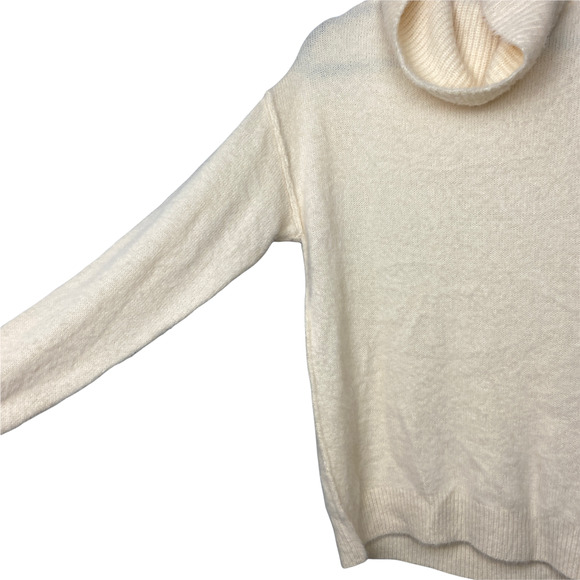 Caslon Ivory Cream Chenille Turtleneck Oversized Pullover Sweater Size Medium - Picture 2 of 9